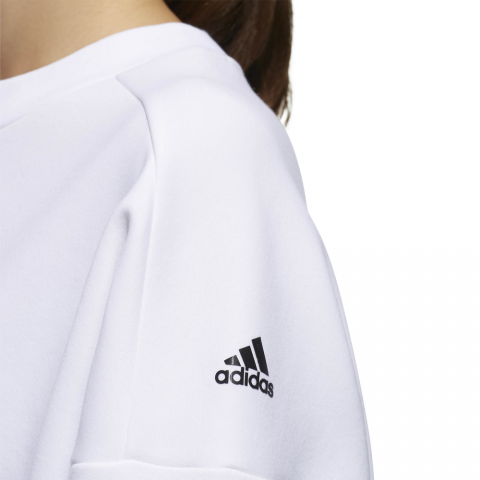 DV0763_APP_on-model_detail-1_white