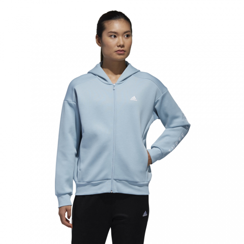DV0781_APP_on-model_standard_white