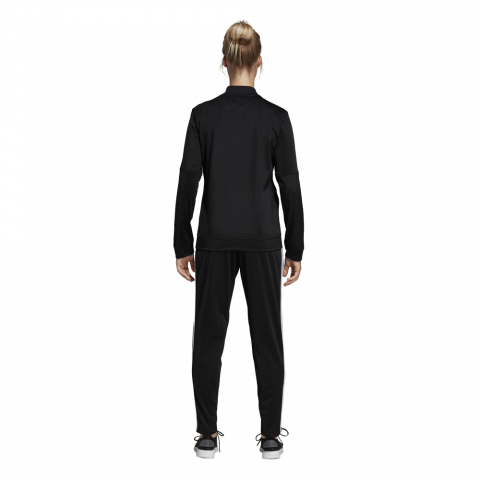 DV2428_APP_on-model_back_white