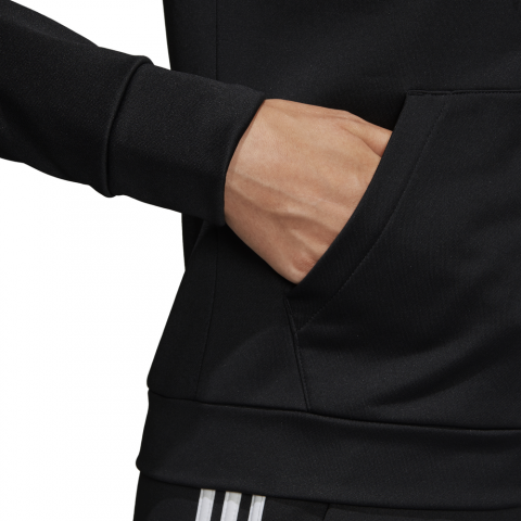 DV2436_APP_on-model_detail-1_white