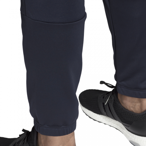 DV2445_APP_on-model_detail-3_white
