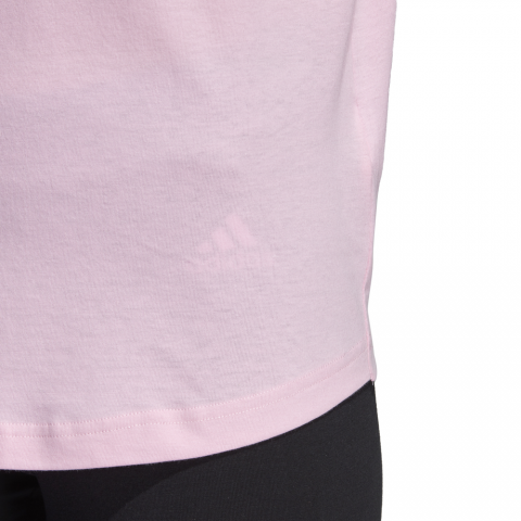 DV3019_APP_on-model_detail-3_white