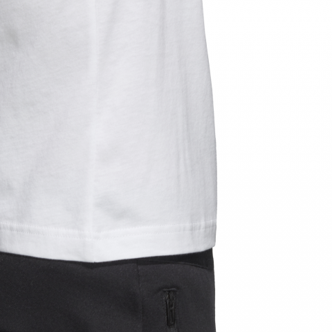 DV3021_APP_on-model_detail-3_white