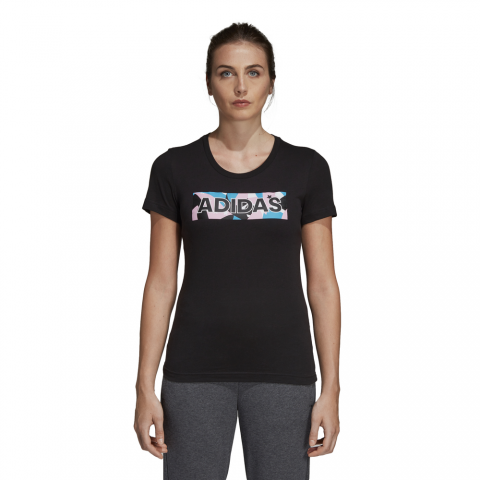 DV3022_APP_on-model_standard_white