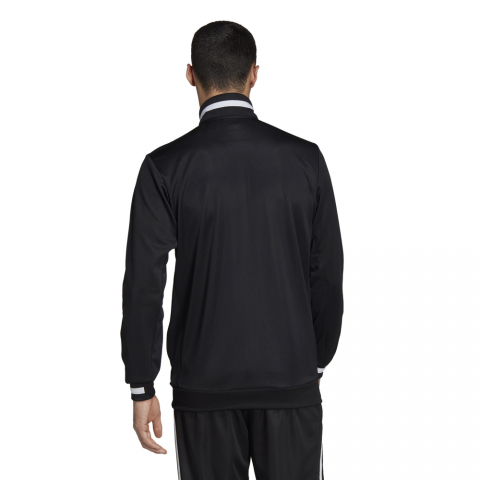 DW6849_APP_on-model_back_white