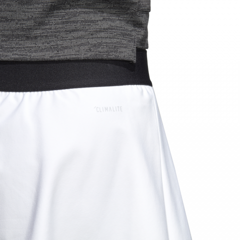 DW8698_APP_on-model_detail-1_white