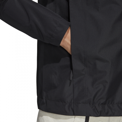 DW9703_APP_on-model_detail-2_white