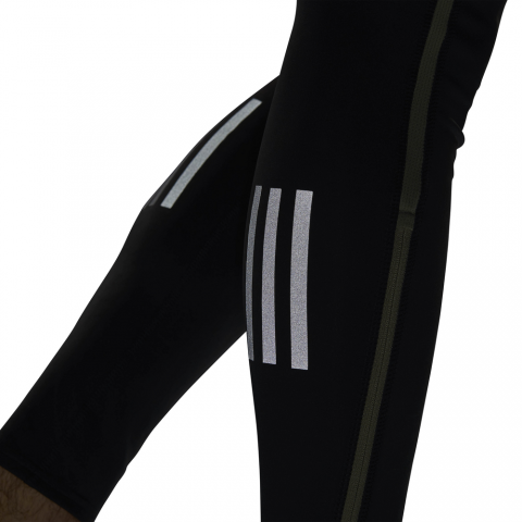 DX1996_APP_on-model_detail-3_white