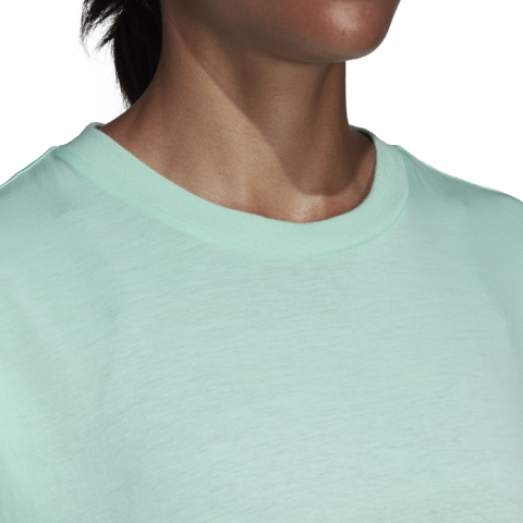 DX2534_APP_on-model_detail-3_white