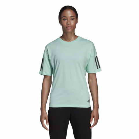 DX2534_APP_on-model_standard_whit