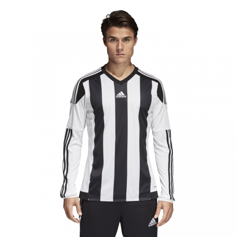 M62778_APP_on-model_standard_white