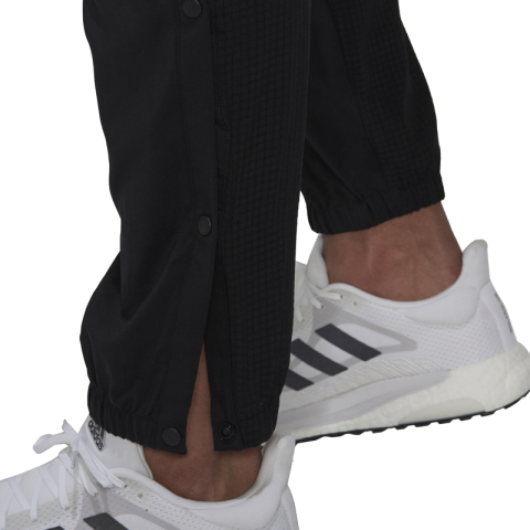 GT9750_APP_on-model_detail-2_white