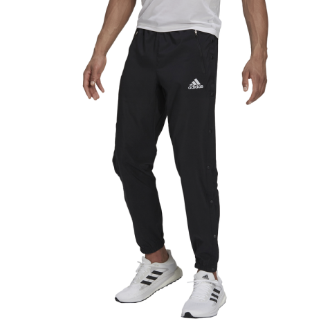 GT9750_APP_on-model_standard_white