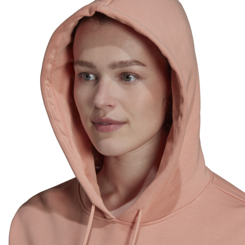 H24082_APP_on-model_detail-2_white