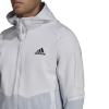 HE5028_7_APPAREL_On Model_Detail View 1_white