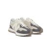 Zapatilla casual para hombre - New Balance - U327LND - beis/gris - Vista ángulo