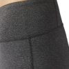 BP7233_APP_on-model_detail-1_white