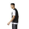 BS5021_APP_on-model_side_white