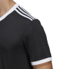 CE8934_APP_on-model_detail-3_white