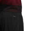 CG0042_APP_on-model_detail-3_white