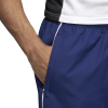 CV3690_APP_on-model_detail-1_white