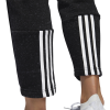 CW2251_APP_on-model_detail-3_white