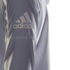 CY5511_APP_on-model_detail-3_white