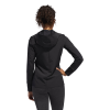 CZ3519_APP_on-model_back_white
