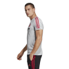 DP6827_APP_on-model_side_white