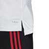 DP6831_APP_on-model_detail-2_white