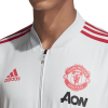 DP6833_APP_on-model_detail-1_white