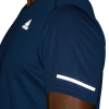 DQ2536_APP_on-model_detail-3_white