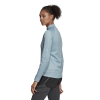 DQ2658_APP_on-model_side_white