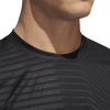 DQ2836_APP_on-model_detail-2_white