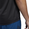 DQ2836_APP_on-model_detail-3_white