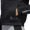 DQ2888_APP_on-model_detail-2_white