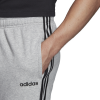 DQ3077_APP_on-model_detail-1_white