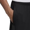 DQ3109_APP_on-model_detail-1_white