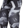 DS8702_APP_on-model_detail-3_white
