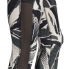 DS8721_APP_on-model_detail-3_white