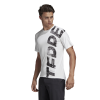 DS8761_APP_on-model_side_white