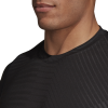 DS9278_APP_on-model_detail-1_white