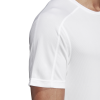 DT8694_APP_on-model_detail-3_white
