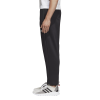 DT8996_APP_on-model_side_white