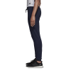DT9337_APP_on-model_side_white