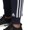 DU0010_APP_on-model_detail-1_white
