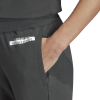 DU0227_APP_on-model_detail-1_white