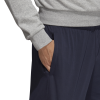 DU0394_APP_on-model_detail-1_white