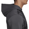 DU0426_APP_on-model_detail-3_white