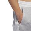 DU2553_APP_on-model_detail-2_white